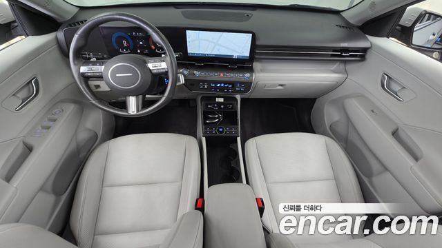 Hyundai Kona — interior