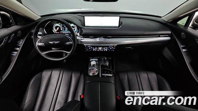 Genesis G80 — interior