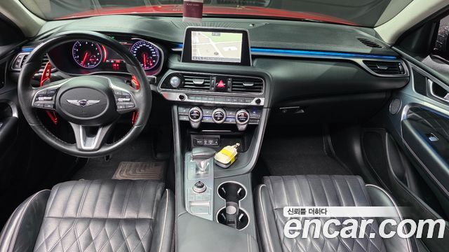 Genesis G70 — interior