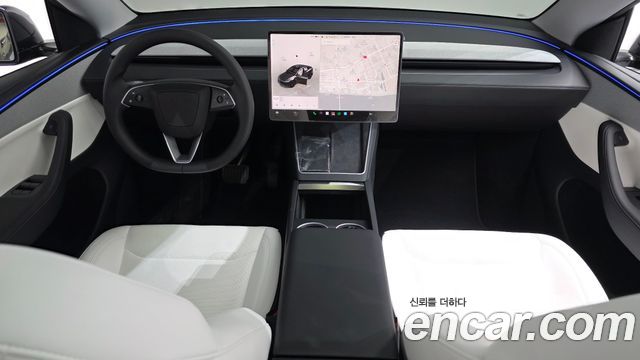 Tesla Model Y — interior