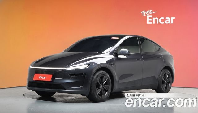 Tesla Model Y — exterior