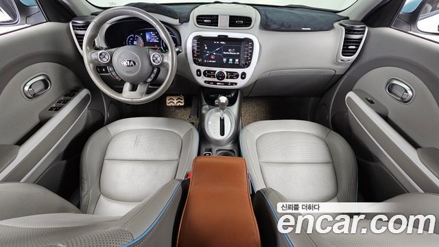 Kia Soul — interior