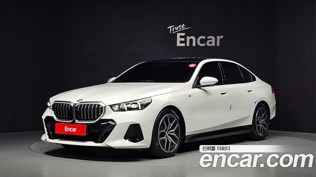 BMW 5 Series — exterior