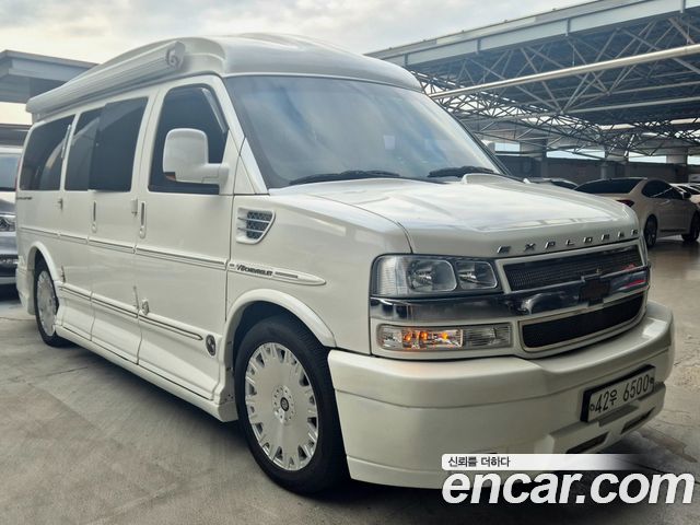 Chevrolet Express Van — exterior