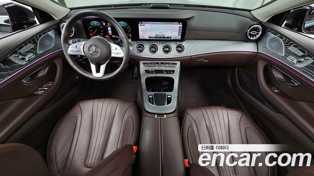 Mercedes-Benz CLS-Class — interior