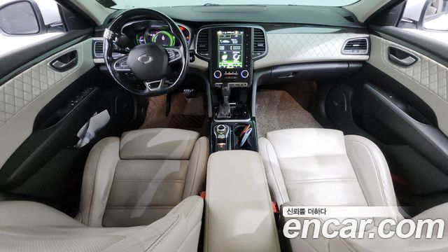 Renault Korea SM6 — interior