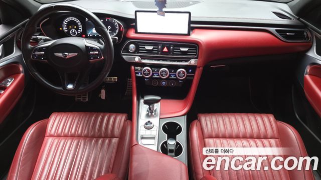Genesis G70 — interior