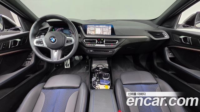BMW 1 Series — interior