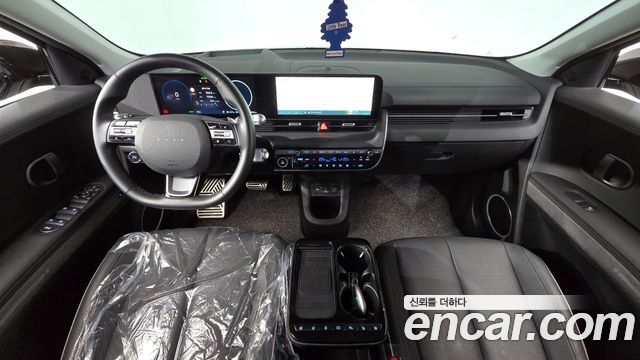 Hyundai IONIQ 5 — interior