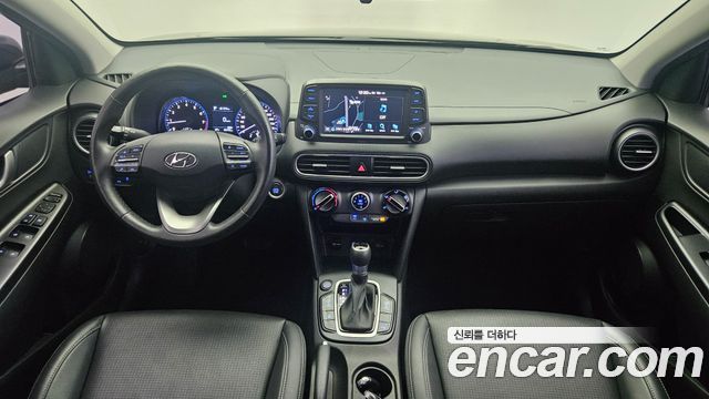 Hyundai Kona — interior