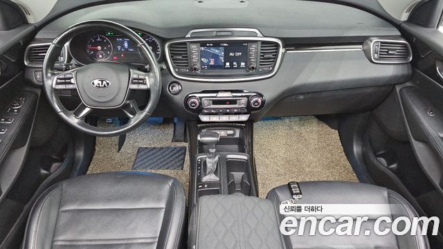 Kia Sorento — interior