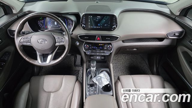Hyundai Santa Fe — interior