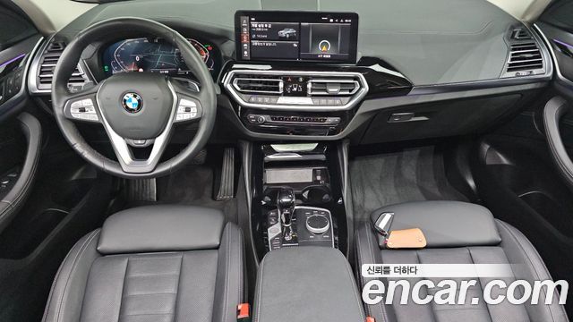 BMW X4 — interior
