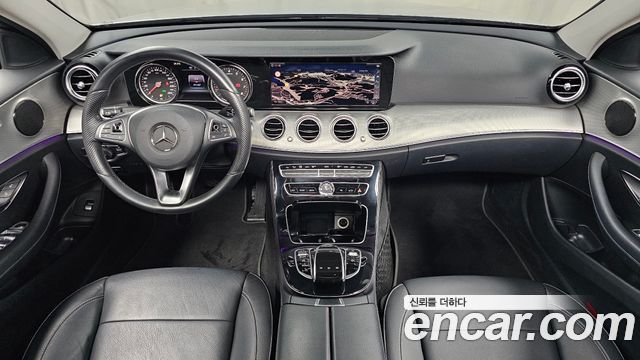 Mercedes-Benz E-Class — interior