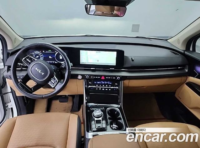 Kia Carnival — interior