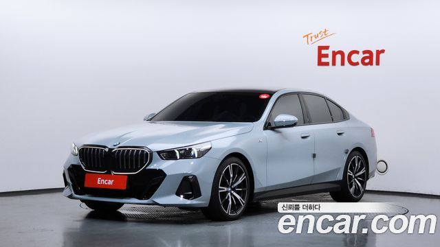 BMW 5 Series — exterior