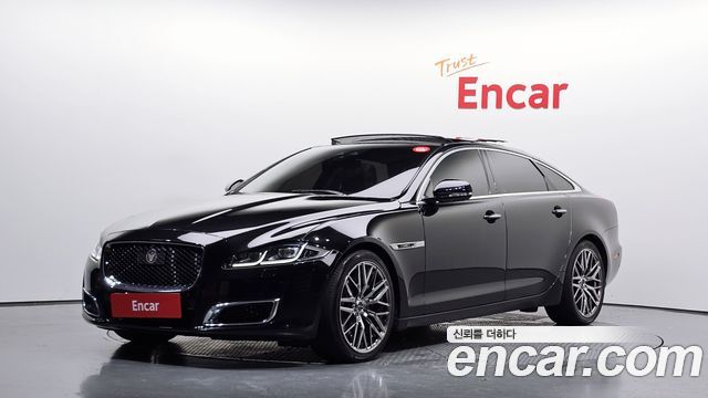 Jaguar XJ — exterior