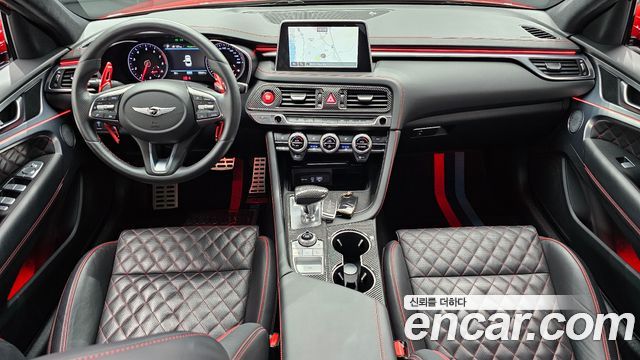 Genesis G70 — interior