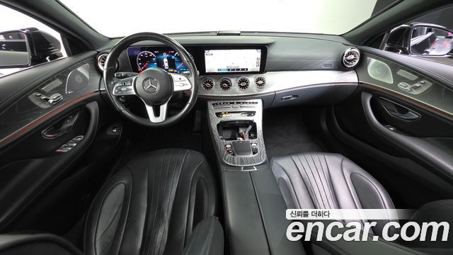 Mercedes-Benz CLS-Class — interior