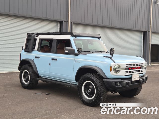 Ford Bronco — exterior