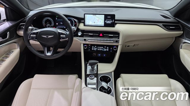 Genesis G70 — interior