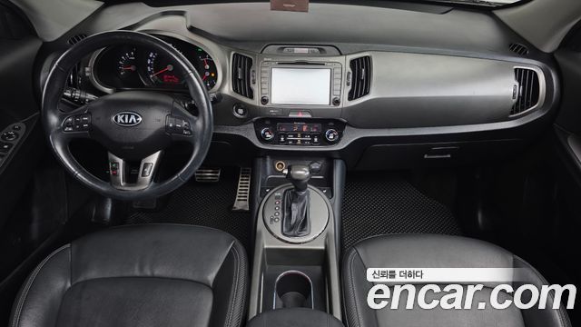 Kia Sportage — interior