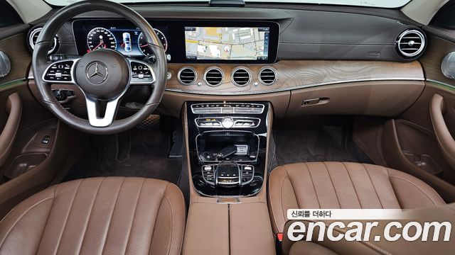 Mercedes-Benz E-Class — interior