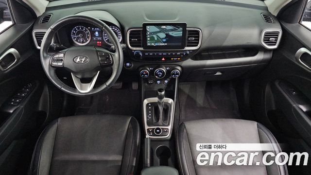Hyundai Venue — interior
