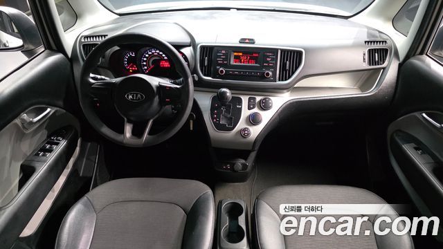 Kia Ray — interior