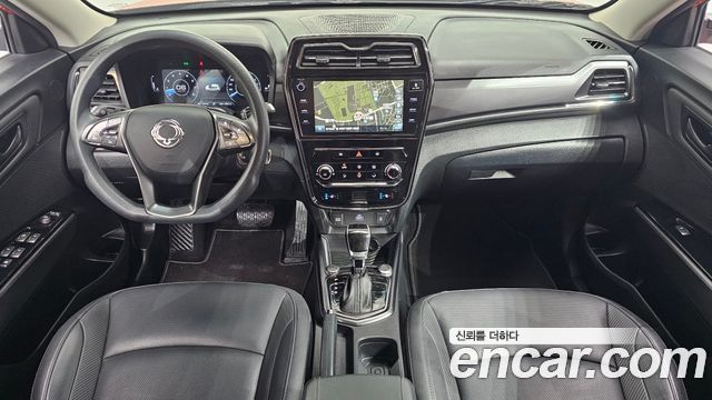 KG Mobility Tivoli — interior