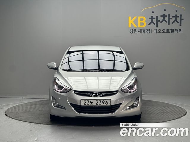 Hyundai Avante — exterior