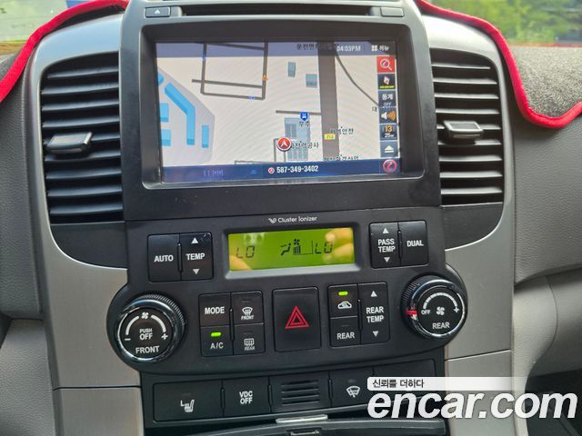 Kia Carnival — interior