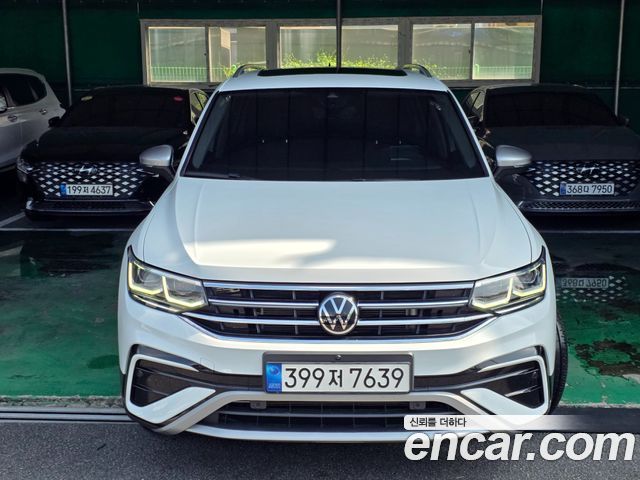 Volkswagen Tiguan — exterior