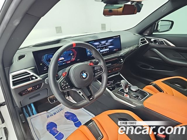 BMW M4 — interior