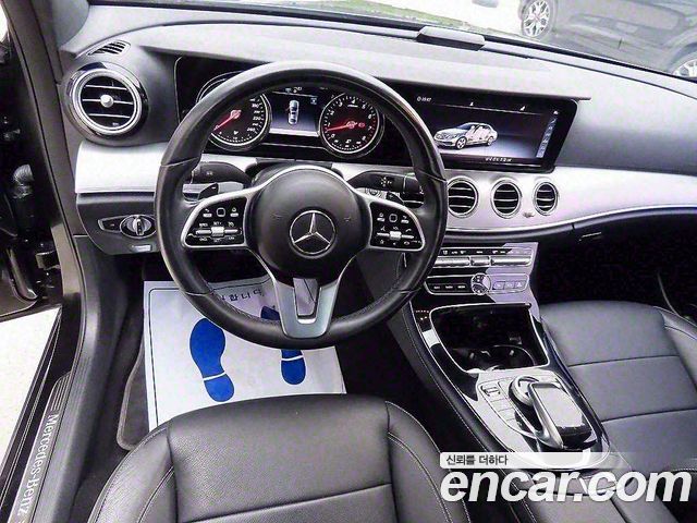Mercedes-Benz E-Class — interior