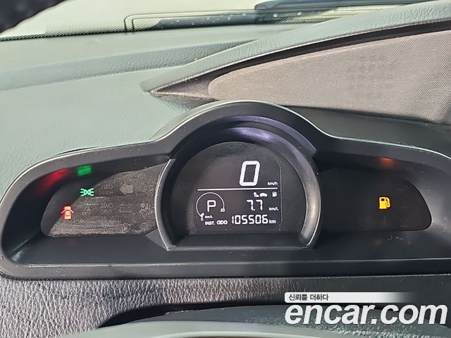 KG Mobility Korando — interior