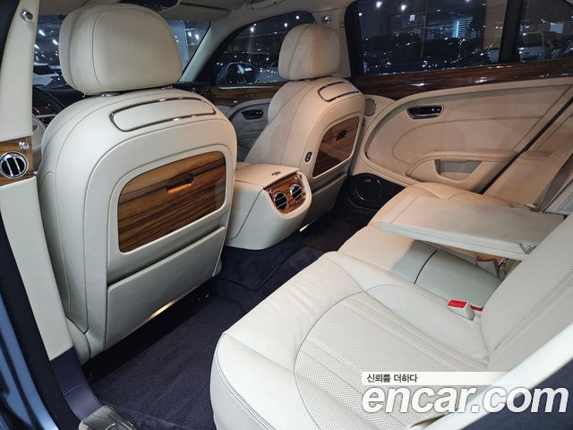 Bentley Mulsanne — interior