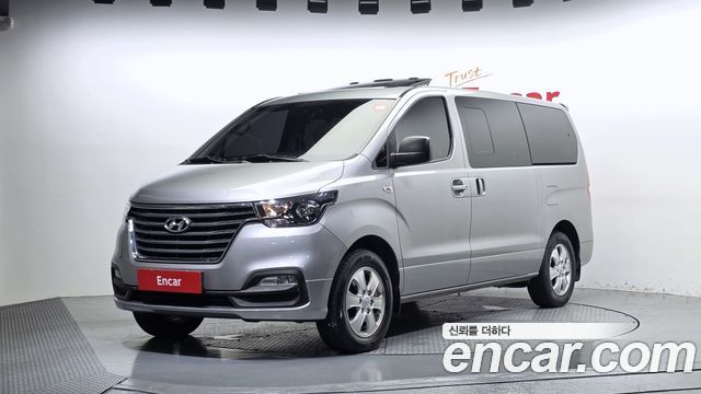 Hyundai Starex — exterior