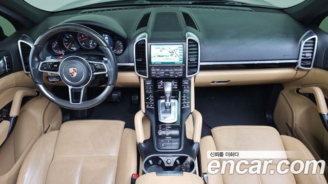 Porsche Cayenne — interior