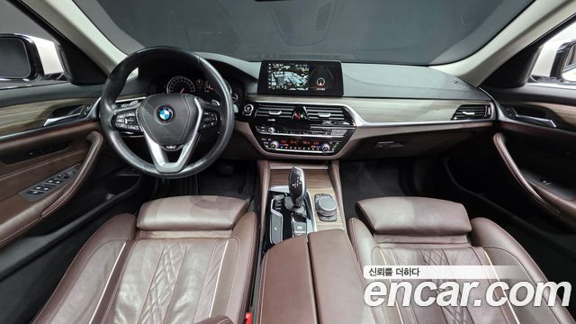 BMW 5 Series — interior
