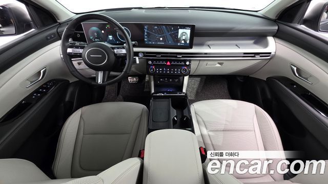 Hyundai Tucson — interior