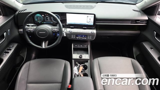 Hyundai Kona — interior