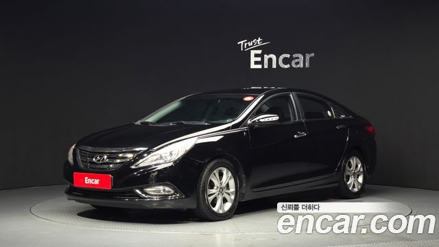 Hyundai Sonata — exterior