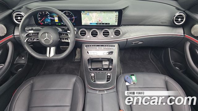 Mercedes-Benz E-Class — interior