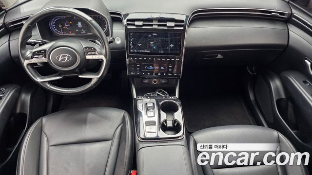 Hyundai Tucson — interior