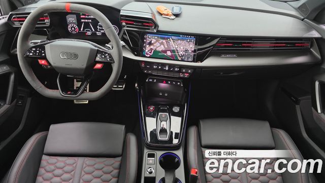 Audi RS3 — interior