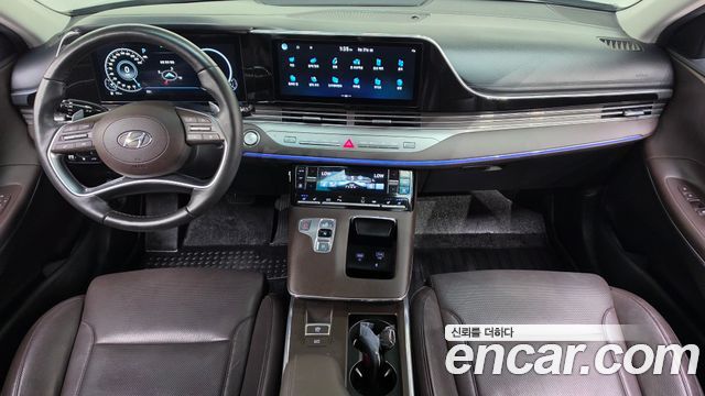 Hyundai Grandeur — interior