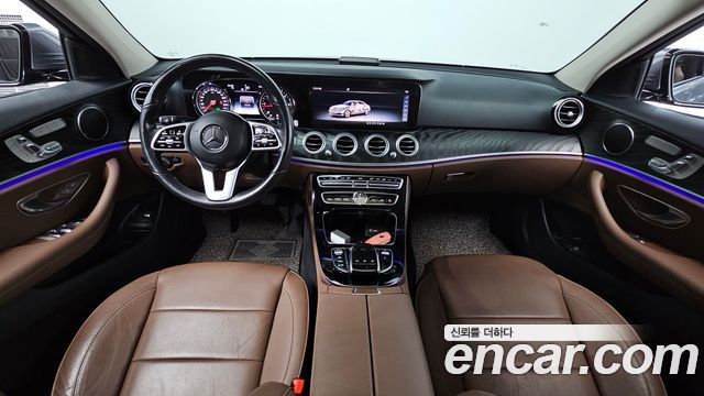 Mercedes-Benz E-Class — interior