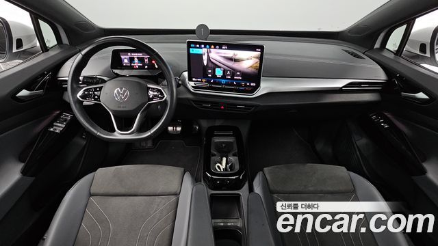 Volkswagen ID.4 — interior