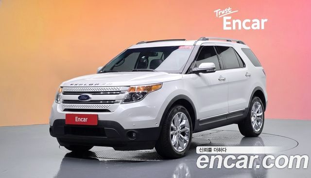 Ford Explorer — exterior